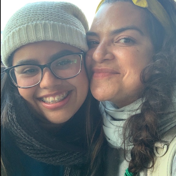 Meet your Posher, Nicole - Picture 6 of 8